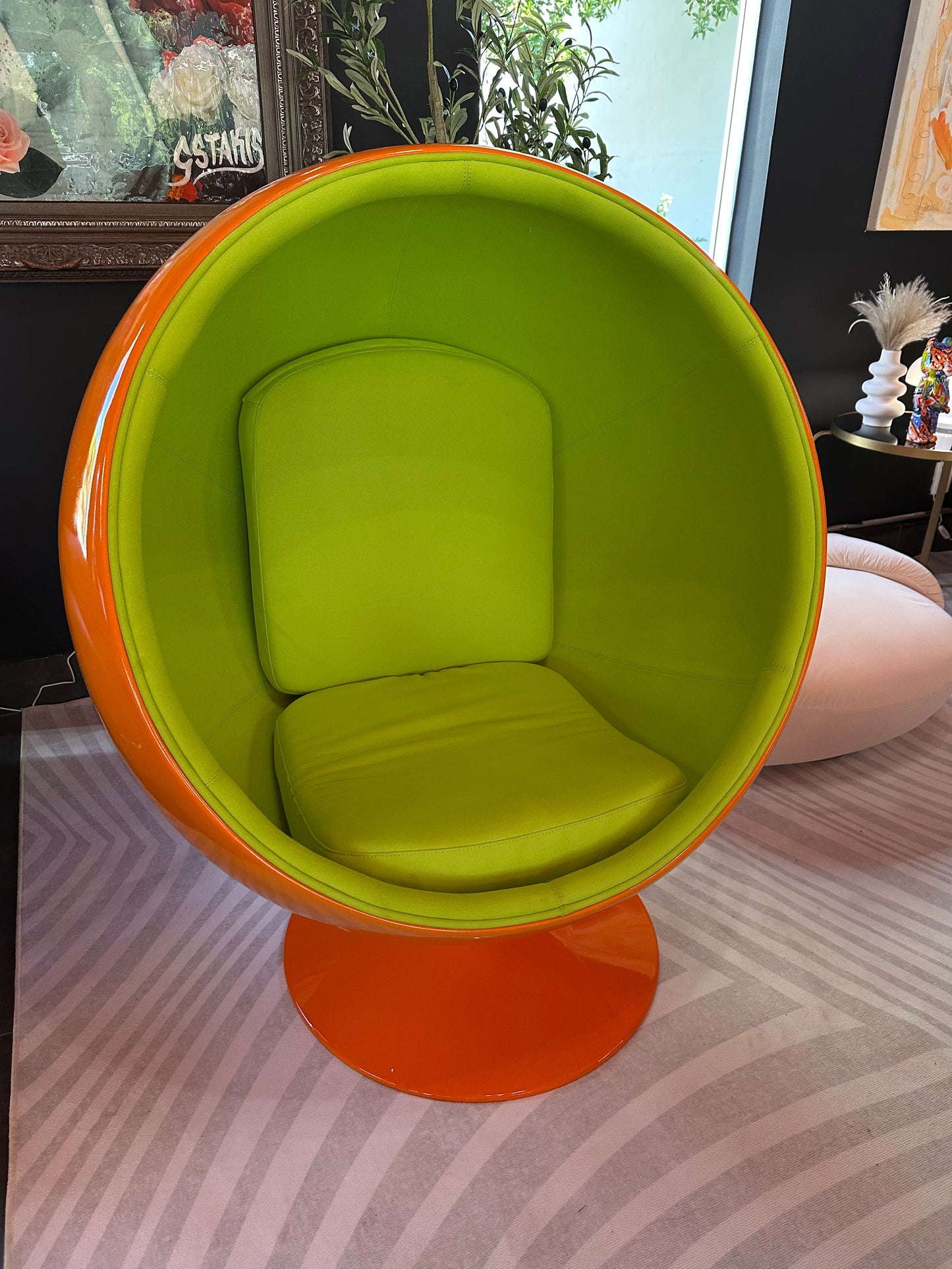 BALLER CHAIR