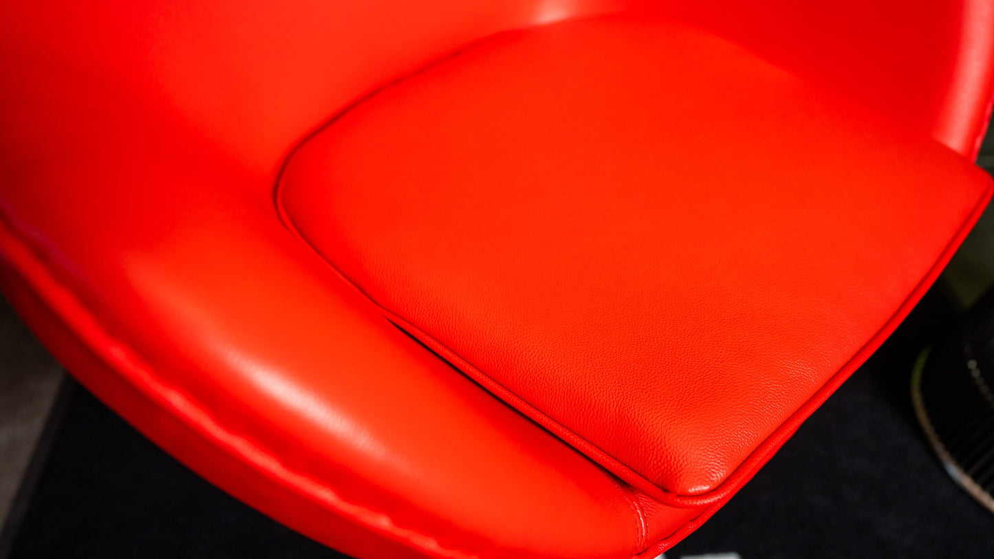 EGG CHAIR