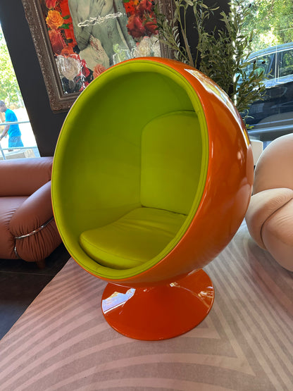 BALLER CHAIR